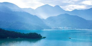 湖面照片